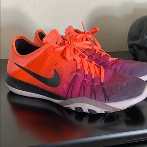 Nike Free TR6 trainers